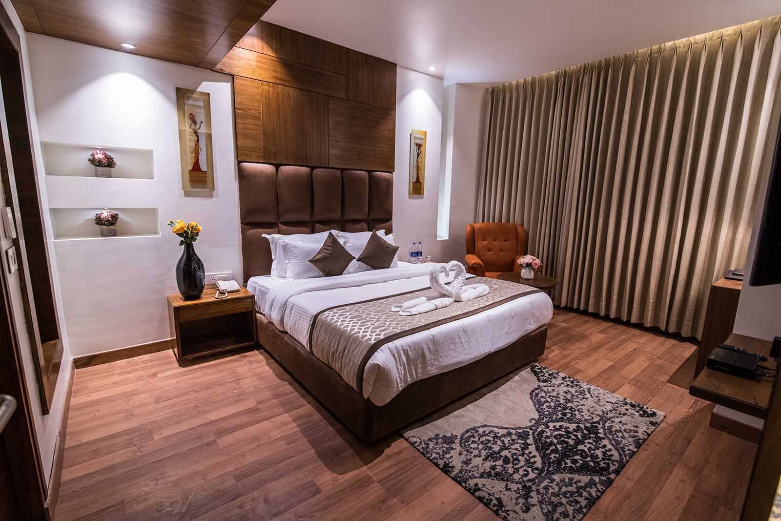 Royal Suite With Jacuzzi-Coral Resort And Spa9